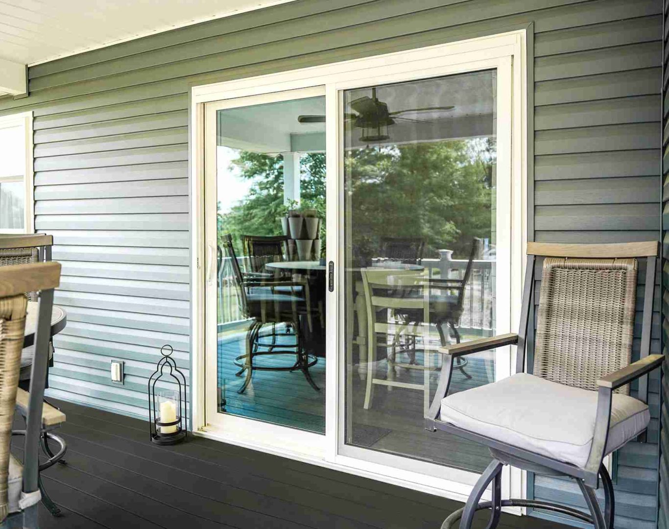 Vinyl siding installation by Speaks Custom Window and Sunrooms crew