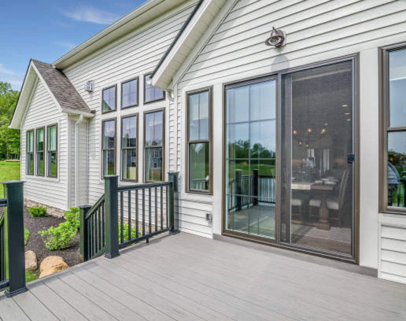 Home improvement project with premium custom window replacement service