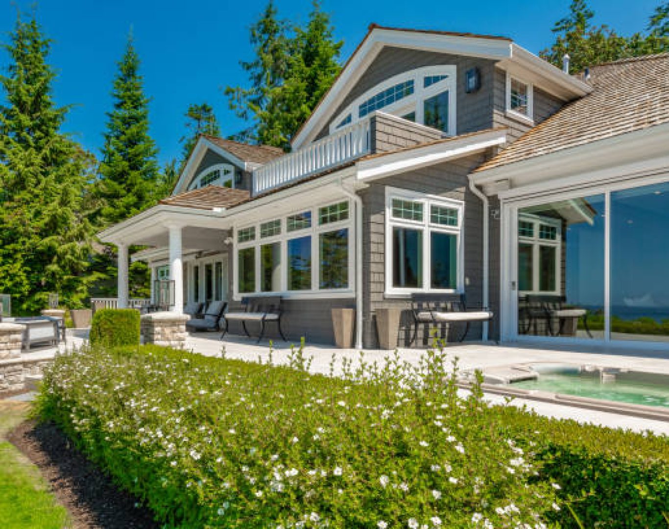 Beautiful arched custom window installed by Speaks Custom Window and Sunrooms